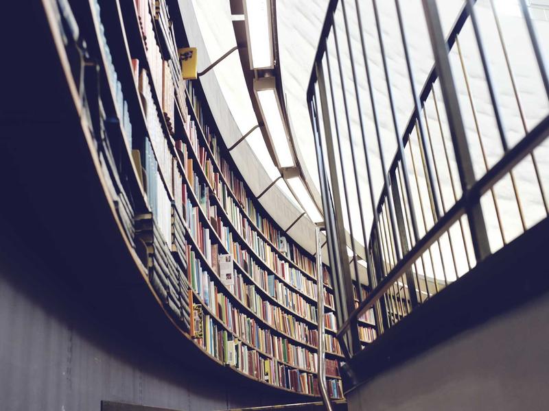 تعلم أطر عمل JavaScript: متى تستخدم React أو Vue أو Angular؟